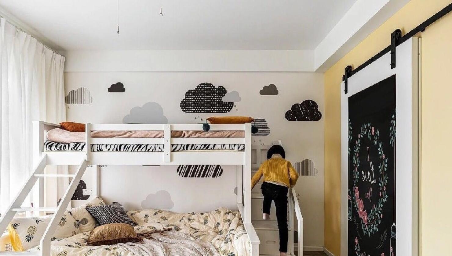 难怪给墙面刷乳胶漆不会过时！看了她135㎡家后，效果是真好