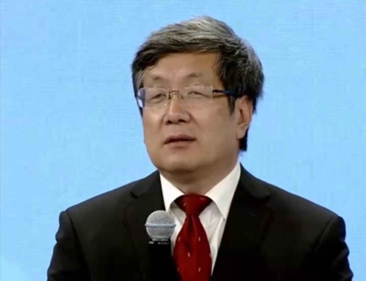 阿波罗6次成功登月,飞船和登月舱可靠性不足50%?连厕所都没有