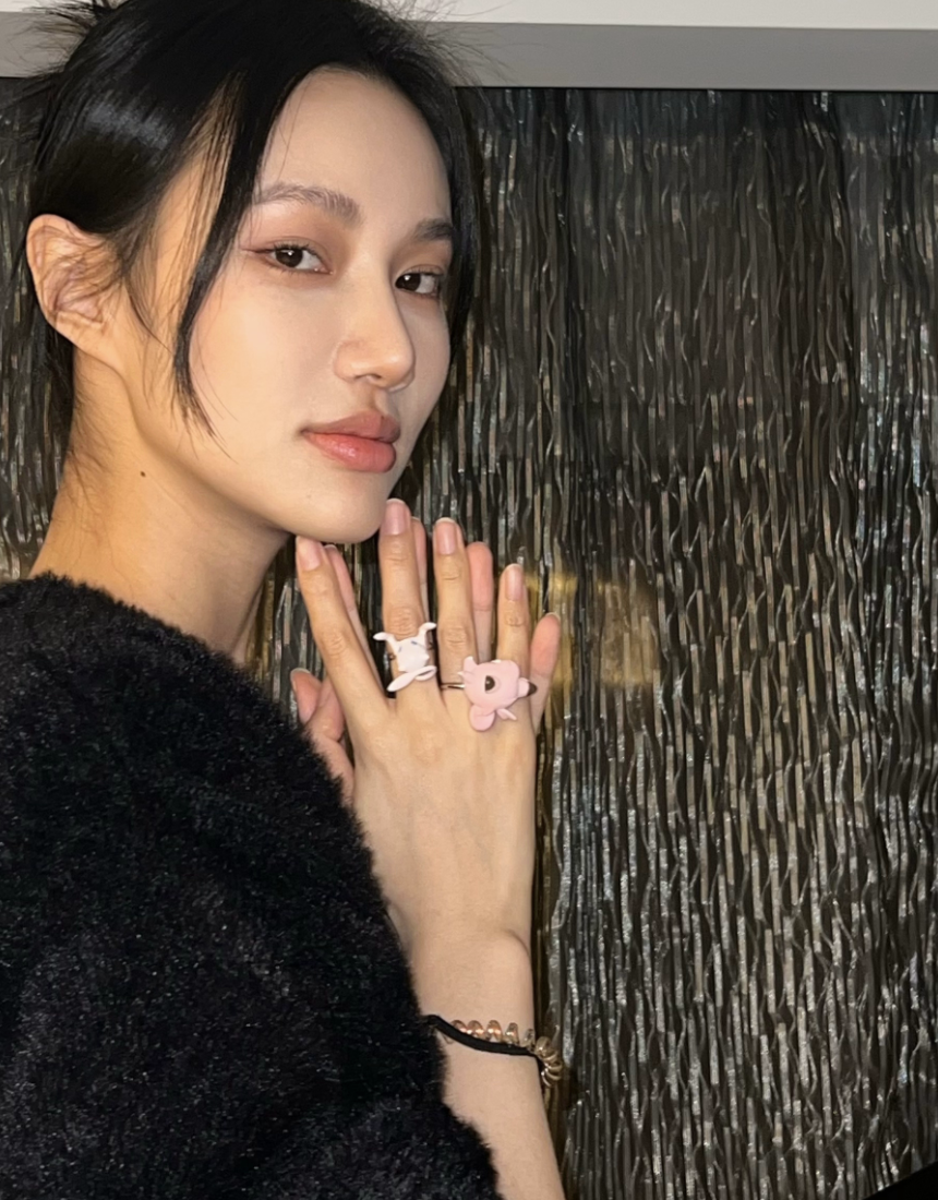 奚梦瑶|何猷君表哥王厚杰晒庆生照,携女友出镜,女方五官大气像奚梦瑶