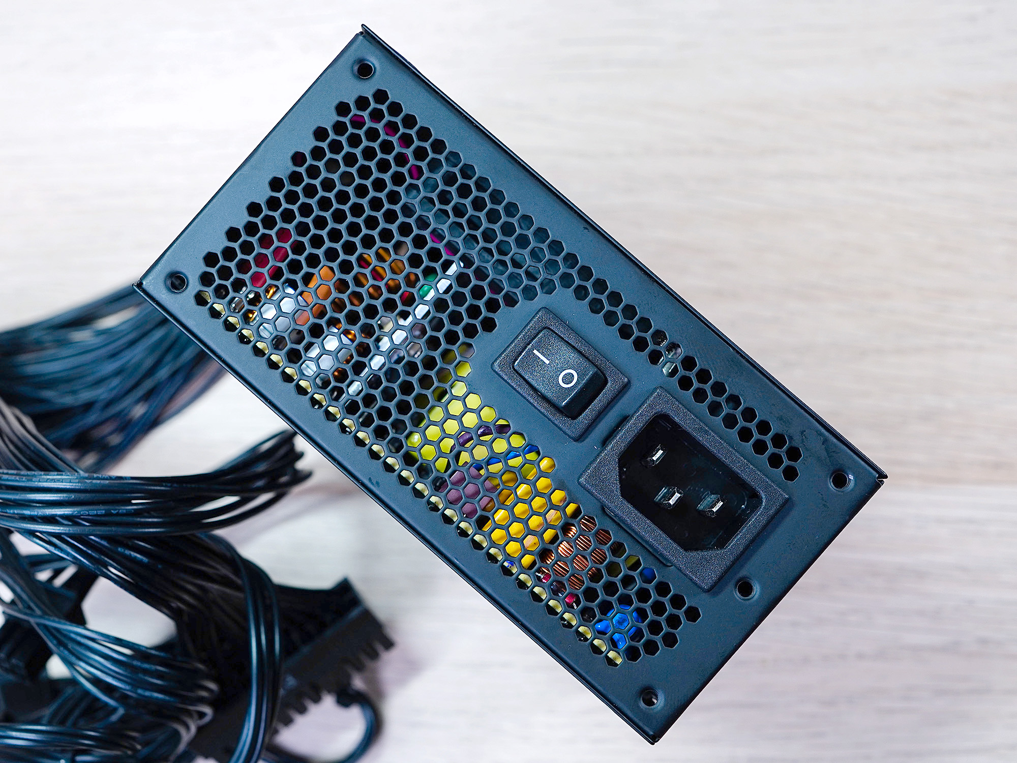 |DIY NAS装机纠结半年,不懂就问!该装个神马底层系统?