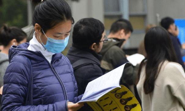 许多|岗位多待遇好，这3个专业考公务员很“吃香”，值得关注