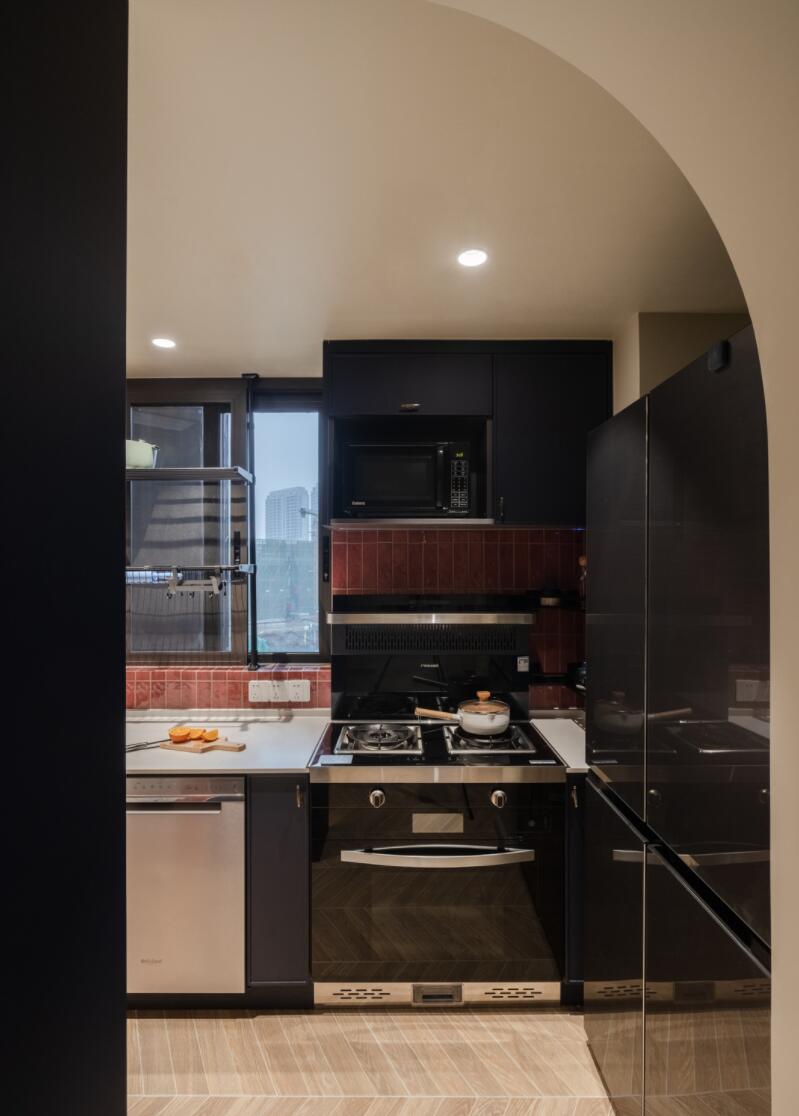 70㎡的新房,她将“电影”搬进家中,一人一宠,温暖又幸福