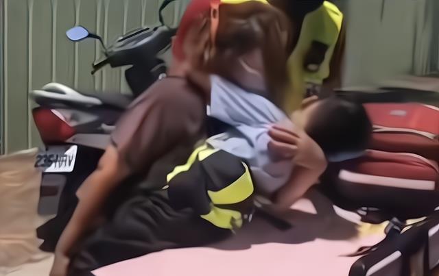 林志颖|林志颖粉丝团怒了！儿子坐副驾是假消息，晒施救者采访还原实情