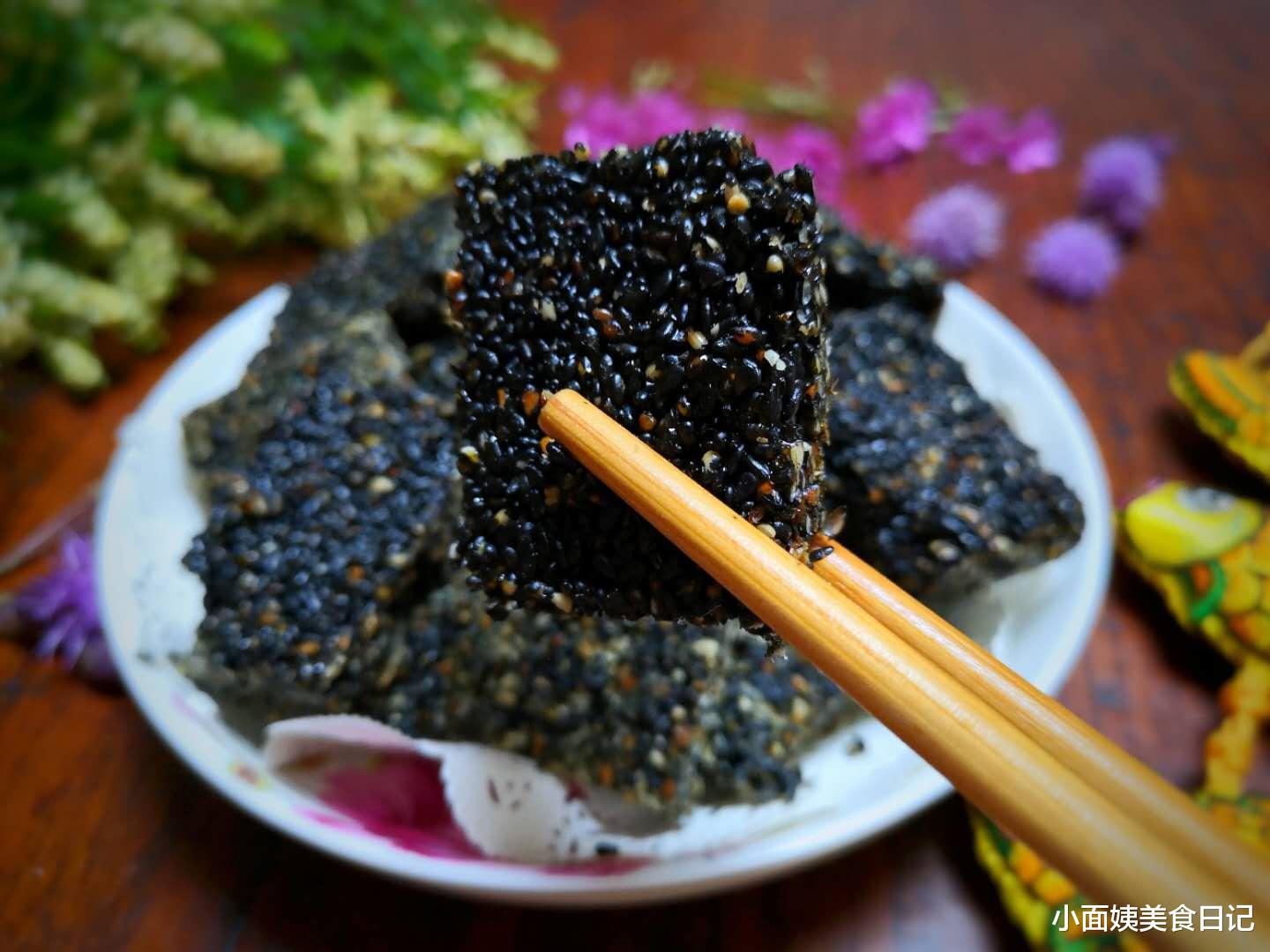 维生素D|女人过了40岁别太节俭，这6种零食经常换着吃，补气血暖手脚！