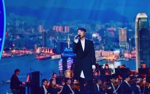 李克勤|他本该是四大天王之一,却因年轻气盛而跌落,如今55岁再度翻红