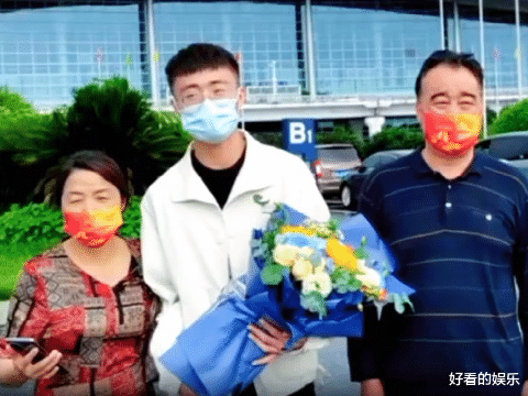 |梅志强回老家认祖归宗,宣布退出直播,舅舅为找他差点没命