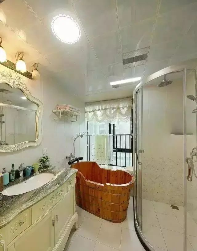 第一次去朋友家,进门就看到他家的客厅设计太漂亮,好想照搬回家