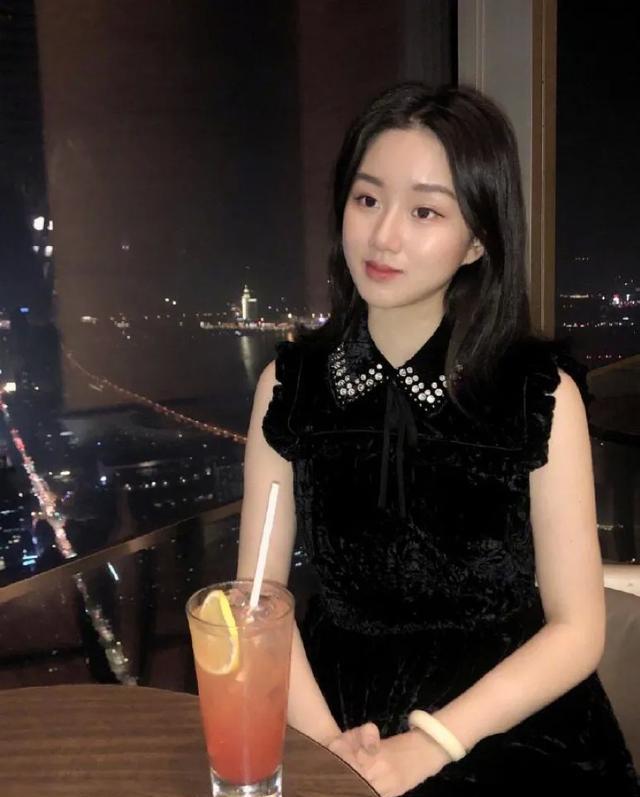 孟非|孟非女儿原来长得这么美！难怪郭德纲见孟非直接叫“亲家”！
