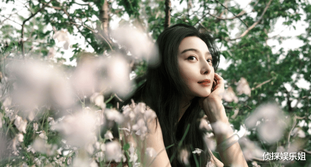 范冰冰 40岁范冰冰公开近况，领着女员工跳减肥操，扎马尾皮肤状态无敌好