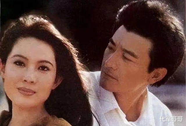 周里京|著名演员周里京：28年前妻子不幸遇害，再婚娶小10岁粉丝很幸福