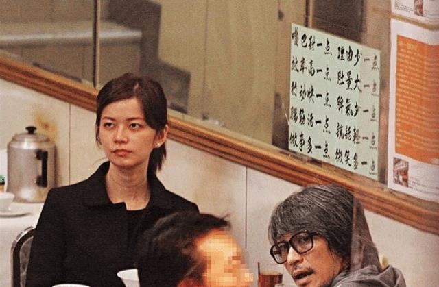|于文凤结婚！嫁65岁的百亿男友，曾向周星驰追讨七千万佣金未果
