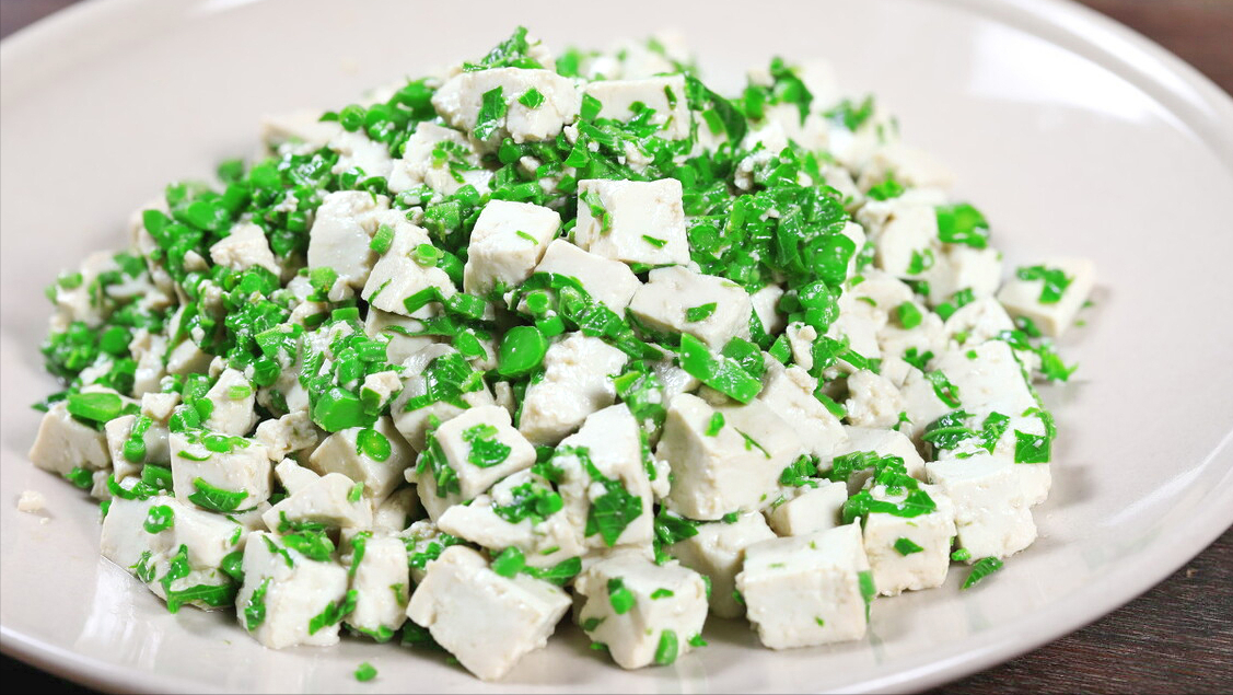 谷雨时节,记得吃“4白3黄2绿1红”,祛湿润燥,应季而食身体好