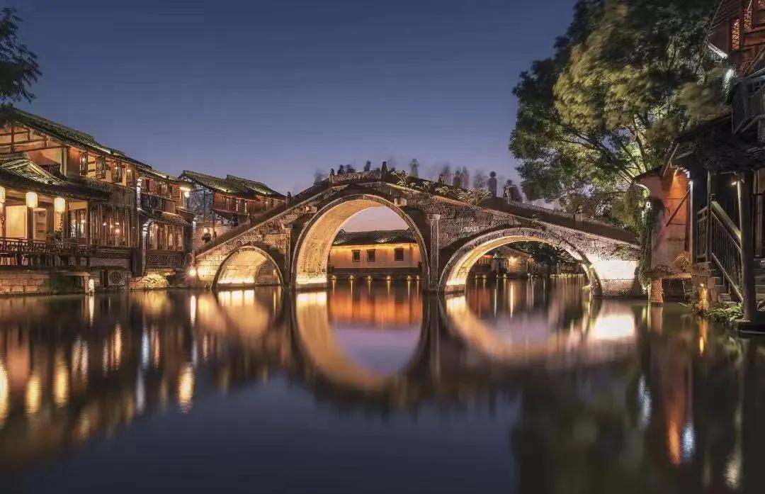 乌镇|一个没有电线杆的江南小镇投资5亿建大剧院震撼世界千年古镇乌镇