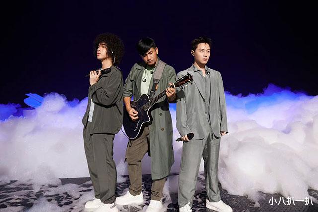 郑钧|陈小春终止吴克群连胜，张震岳翻车仍是第二，郑钧翻车队友淘汰