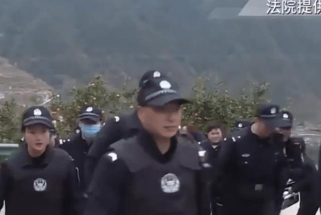 为了霸占120万车祸赔偿款,前妻联手现任,一起把公婆送进监狱!