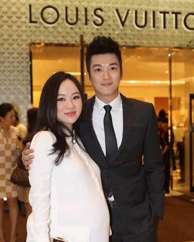 唐嫣|娱乐圈里8位爱妻如命的男星,看完他们的故事,我愿意相信爱情