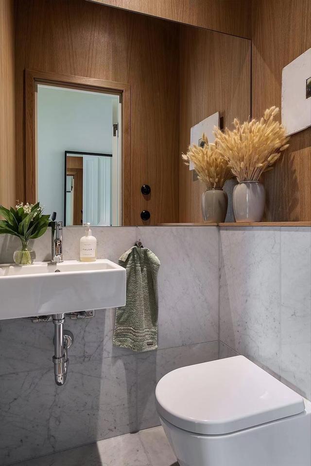 发现一个温暖的三口之家,清新明亮,又美又有品,令人深感治愈