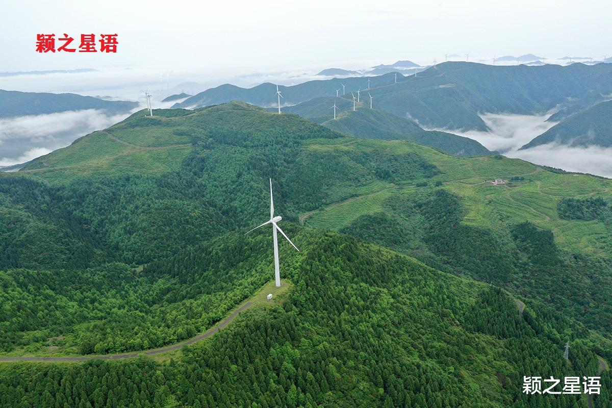 风车|东搬山至盖苍山，云端上的风车公路，大气磅礴
