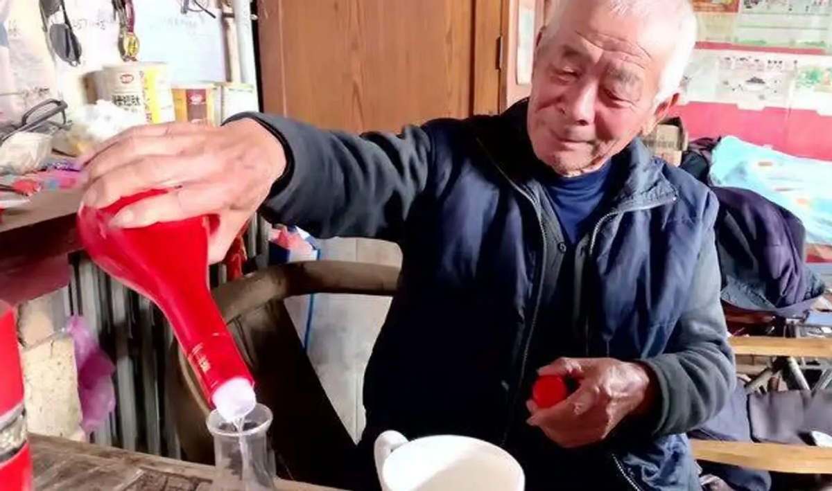 饮酒40年,山东65岁大爷总结出一份“白酒单”,网友:行家