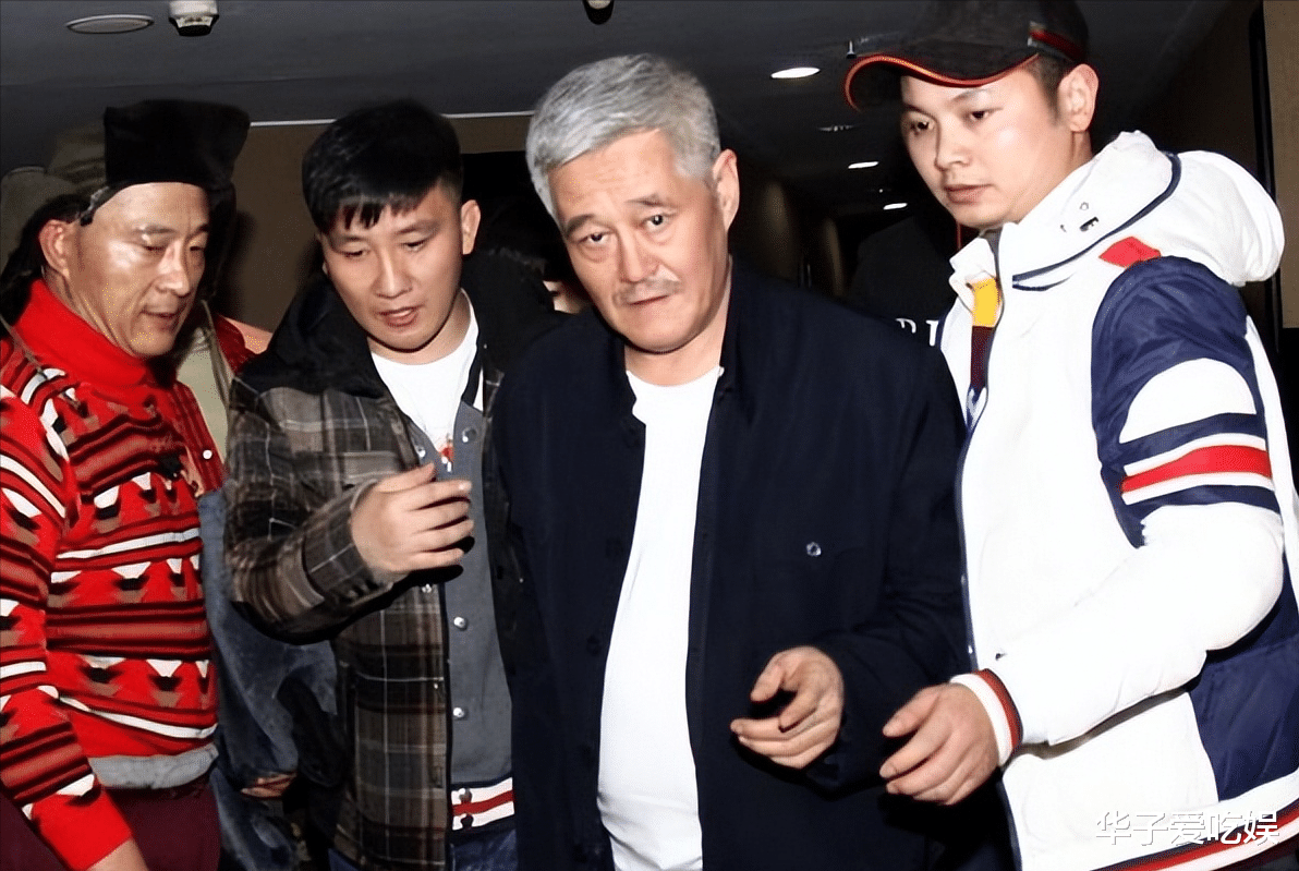 岳云鹏|文化差异？岳云鹏直播关闭打赏功能，而赵家班却对礼物望眼欲穿！