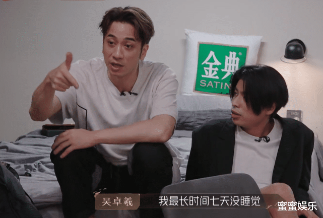 张智霖|15岁的帅气儿子想出道，张智霖犹豫，陈小春：小孩子一定不能辍学