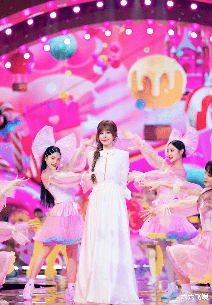 东方卫视|王心凌玩转科技元宇宙，岳云鹏贾乃亮跨界融合，东方卫视领跑春晚