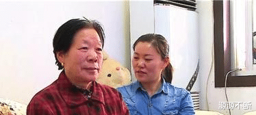 大妈每月4000元退休金,月月倒贴给儿子,晚年却在女儿家养老!