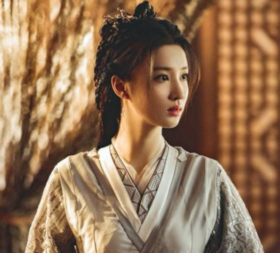 玉骨遥|腾讯5部剧备播,《玉骨遥》人气领先,《县委大院》最先上线?