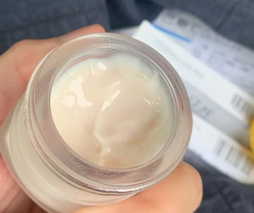 美容养颜 面霜不一定越贵越好，这4款值得入手的老牌面霜，定价合理又好用.