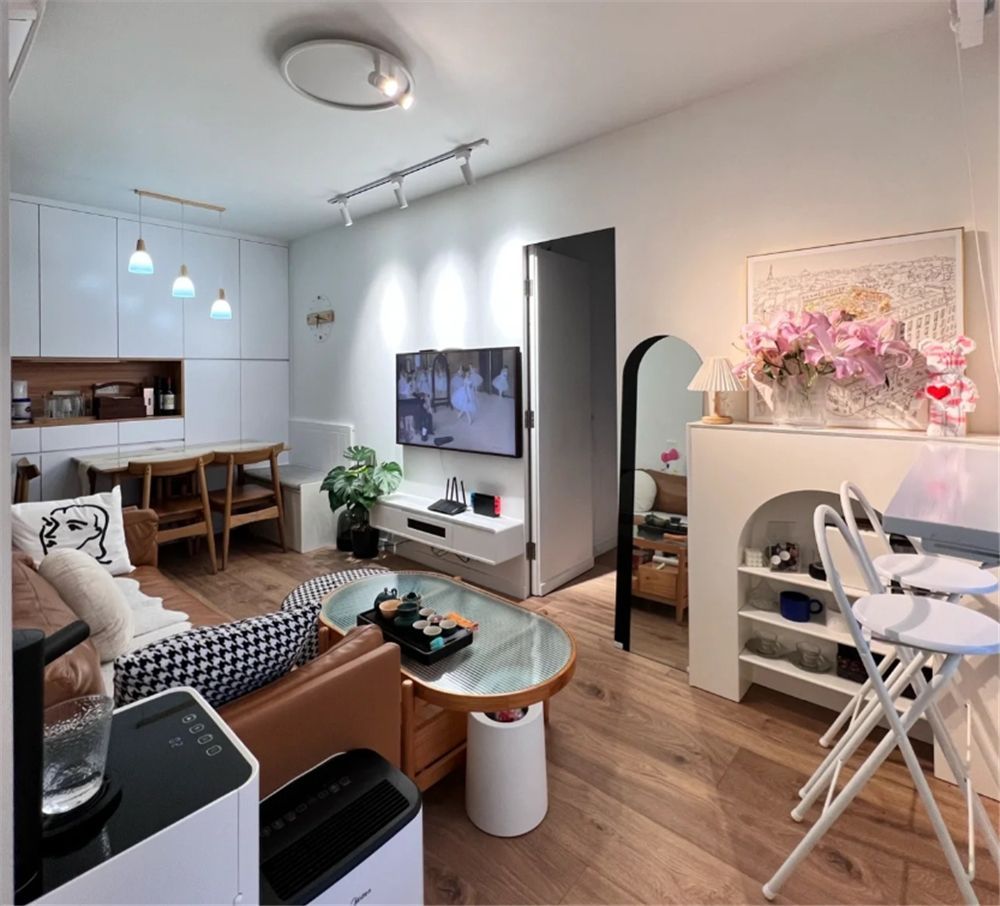 房地产市场|香港一家四口，将35㎡蜗居改成三室一厅，网友：也是服了