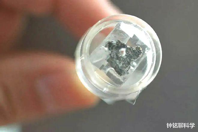美国登月火箭29日首飞!为啥50年前就载人登月,现在反而登不上?