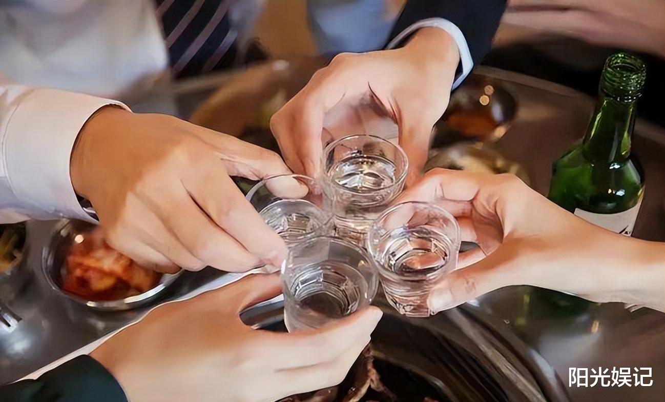 |当你在喝酒的时候，出现这5种情况，说明你开始“老了”