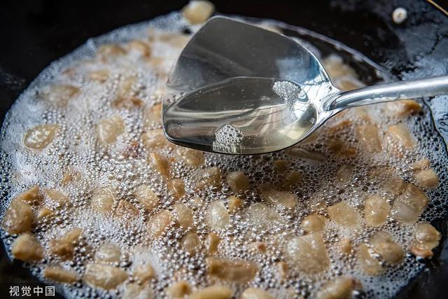 脾胃|吃了这么多年的猪油,对身体是好是坏?