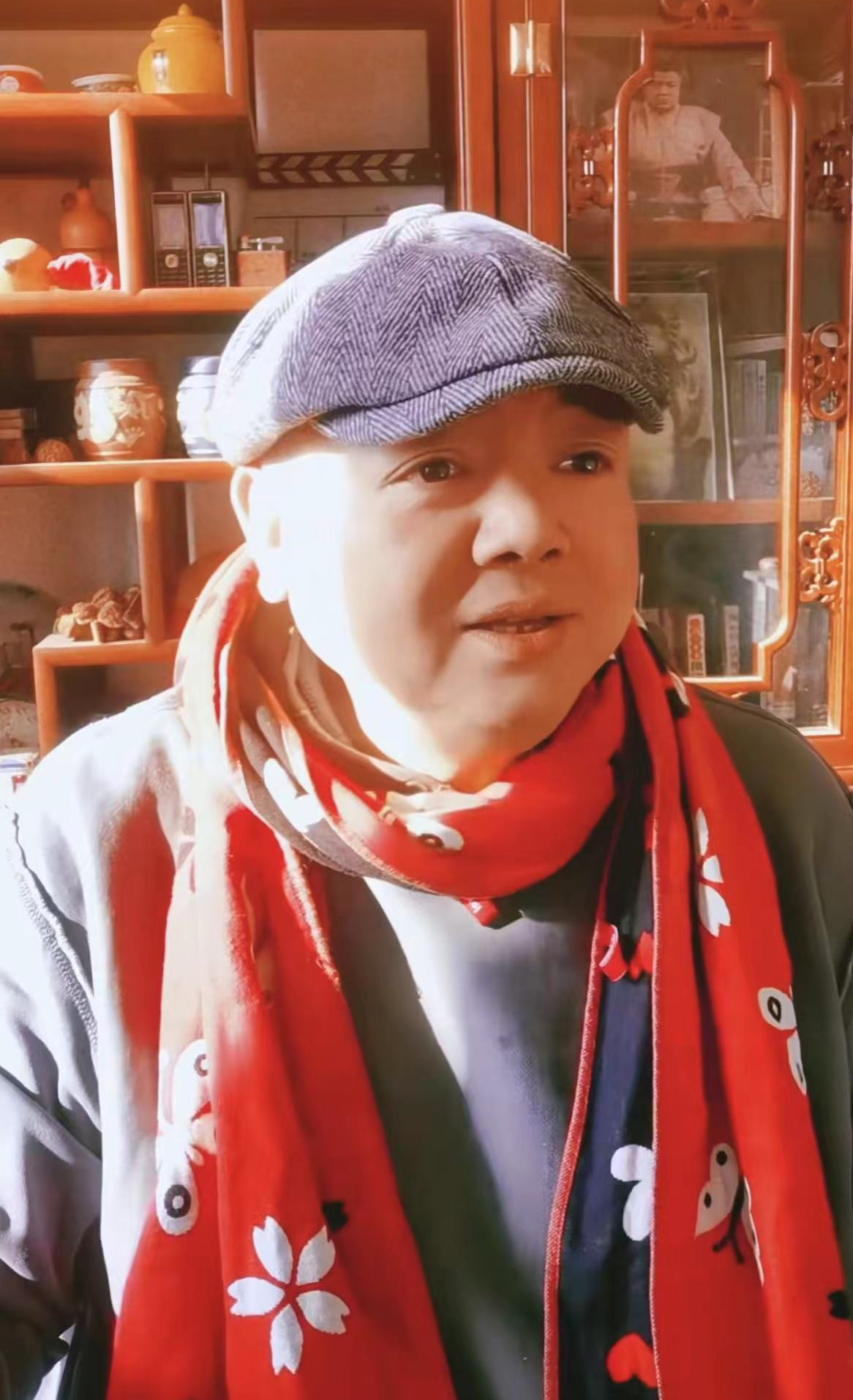 49岁知名男星回乡过年!买半只猪做菜显豪迈,没戏拍时做过环卫工