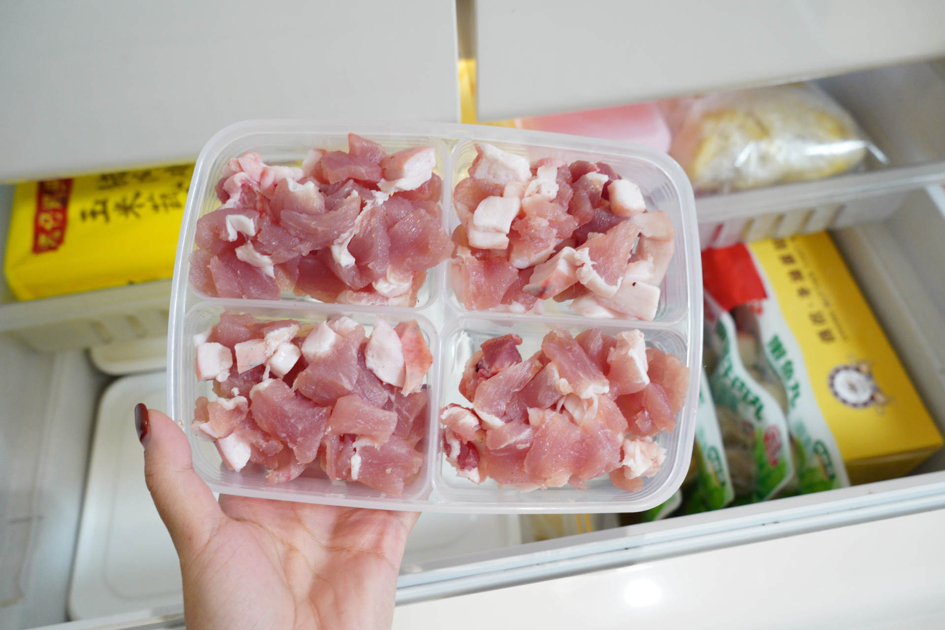 花了不到150，冰箱容量翻一倍！超实用的冰箱扩容收纳教程来了