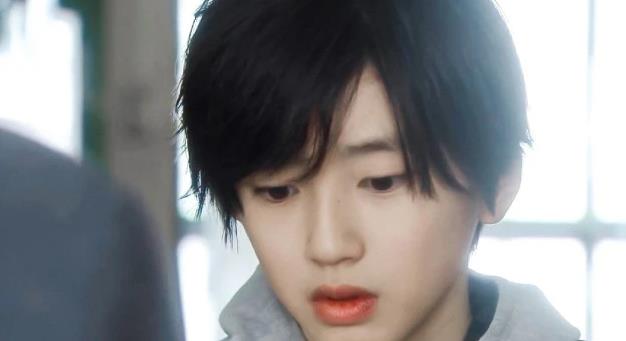 宋亚轩|世界上的另一个他？你可曾发觉时代少年团的宋亚轩神似道枝骏佑？