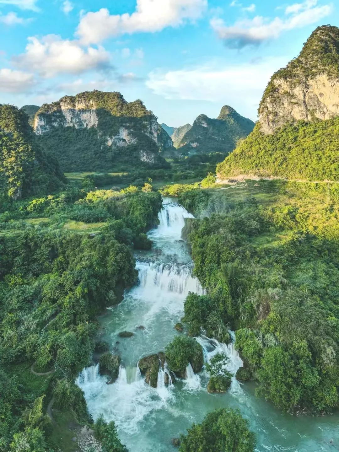 桂林|广西最被低估的小城，山水堪比桂林，宁静宛如桃源，夏日仅25℃，冷门到无人知！