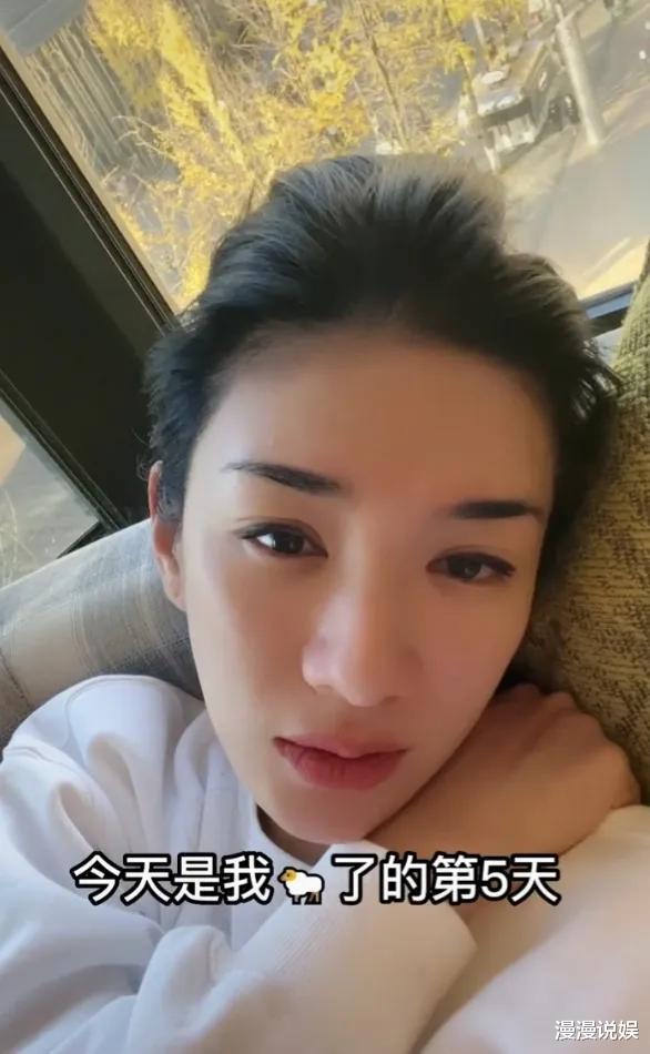 二次元|45岁黄奕确诊难受,鼻子不通气,喉咙像刀割,实在无力求助