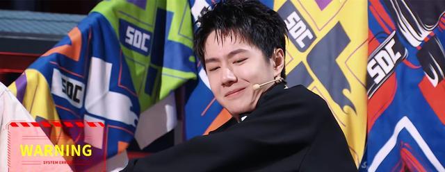 王一博|《街舞》王一博坐姿引热议，粉丝看到却被他的“胆小”笑喷