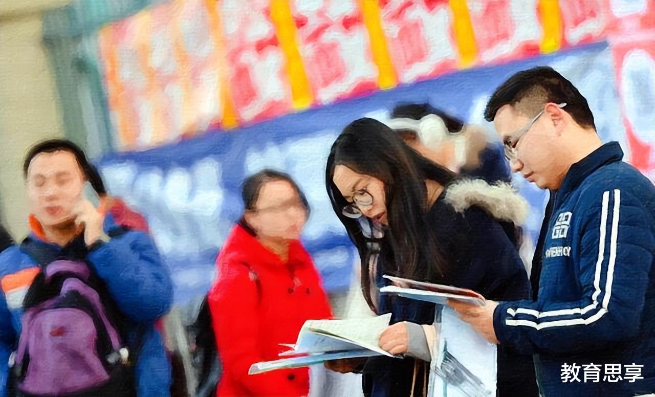 |为什么父母对公务员“铁饭碗”的优越，总是念念不忘？