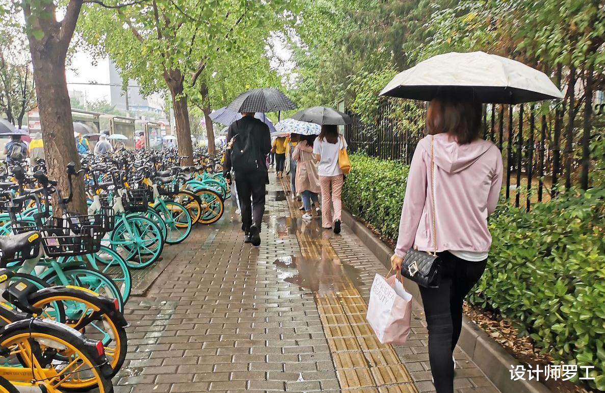 每年雨季一到,家里“到处发霉”?教你2招,霉斑自动消失