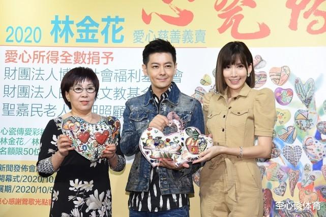 父母爱情|林志颖与老婆和妈妈同框，三人穿着简单大方，搭配风格还挺统一