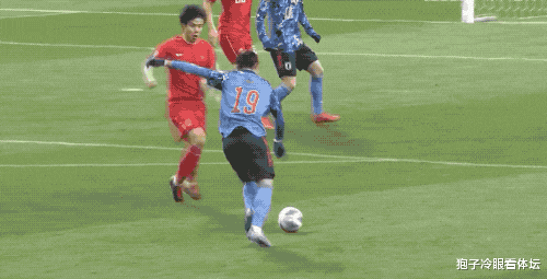 日本队|比0-2日本更绝望！两大尴尬至极的数据 场上的看客 最低分的武磊