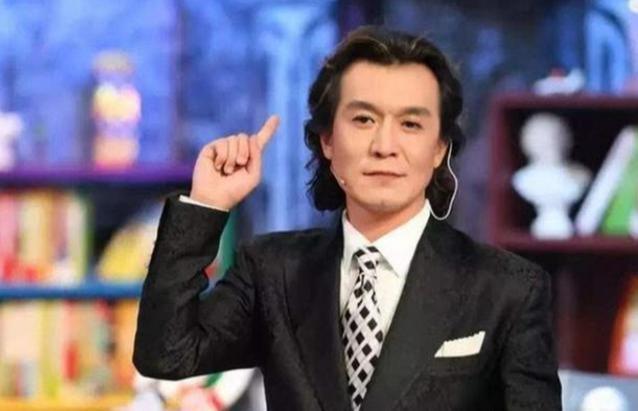 李咏|李咏临终前哭着说：别把我遗体葬在中国！妻子哈文说出真实原因