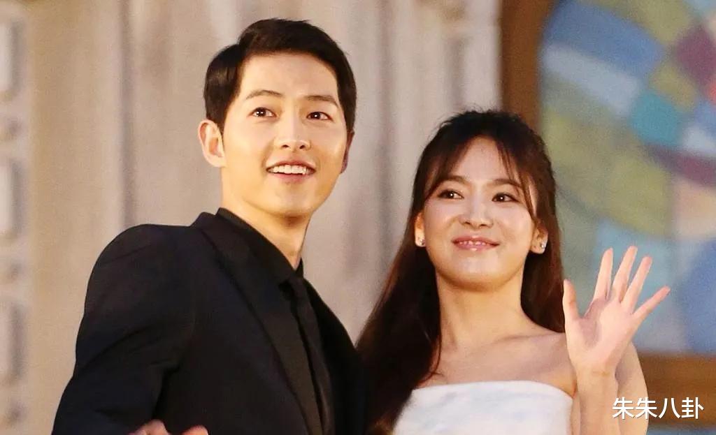 宋仲基|离婚3年，宋仲基与宋慧乔的差距一目了然，原来一切早有预兆