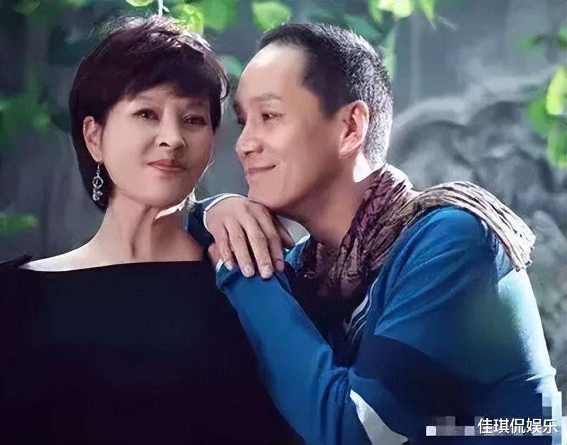 梁丹妮|梁丹妮：二婚嫁给小8岁冯远征，结婚29年不要孩子，原因令人泪目