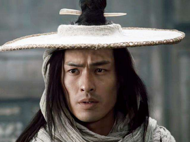 滤镜|眼神猥琐、一脸褶子硬演少年郎，没有活力朝气，全靠美颜滤镜