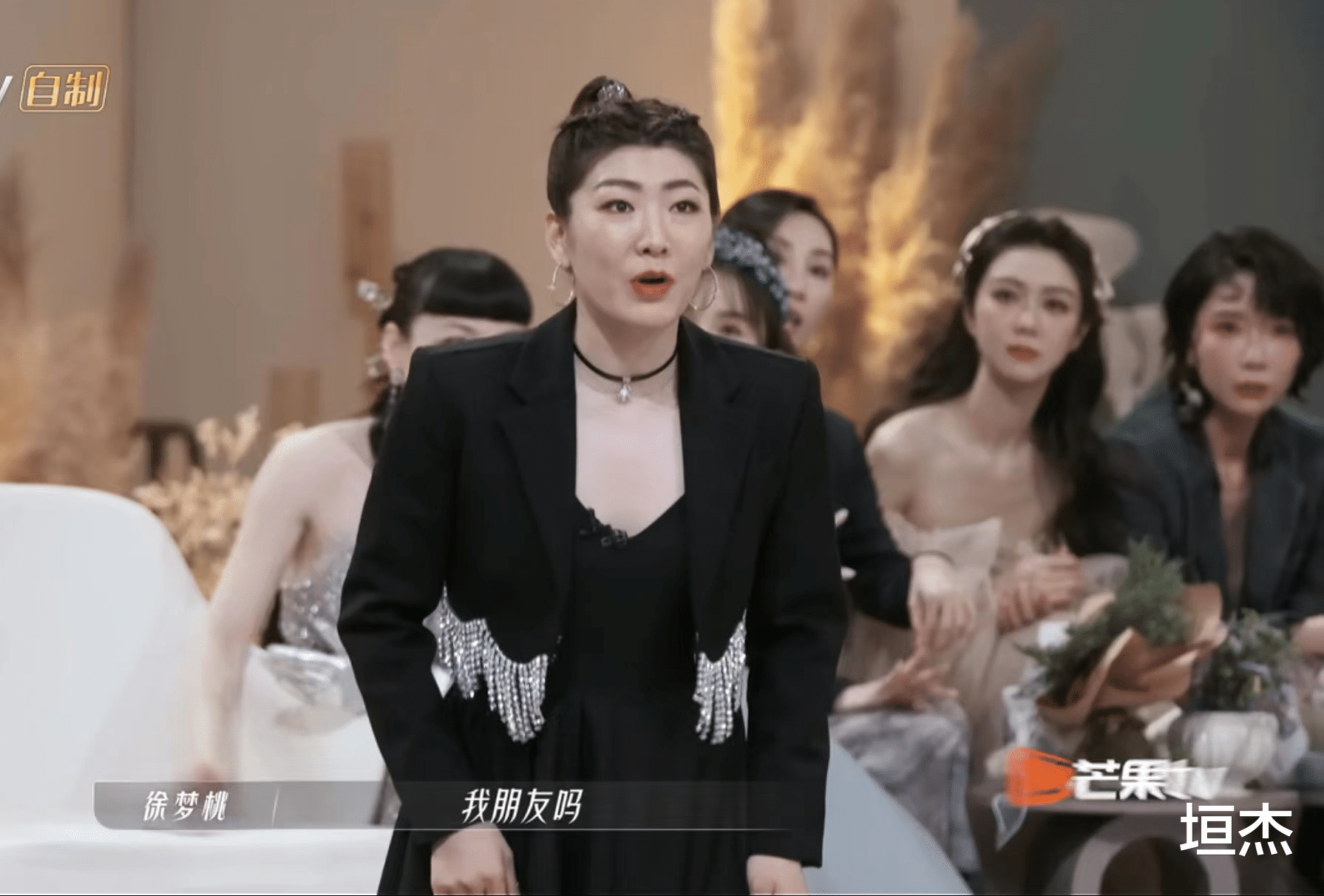 王传君|《浪姐3》再现“姐圈社交”:于文文太拽引争议,3位搞笑女成赢家