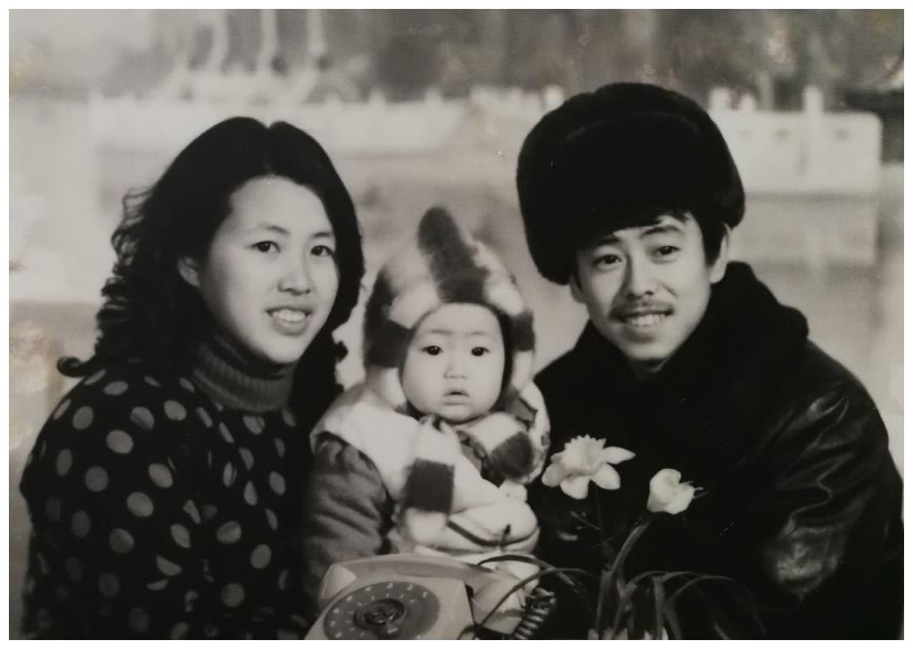 王晶|爸爸“歪瓜裂枣”,女儿却貌美如花,这5位星二代长相一点没随爹