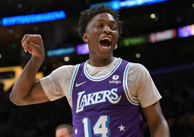 湖人队|谁能转正？NBA仅剩8位临时工，考神师弟在列，湖人准备好合同吧